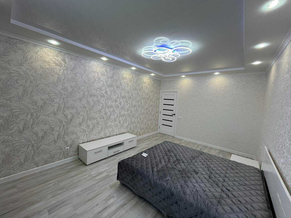 Однокімнатна з ремонтом Виставка Хмельницький - зображення 5