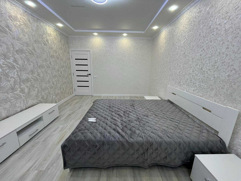 Однокімнатна з ремонтом Виставка Хмельницький - зображення 2