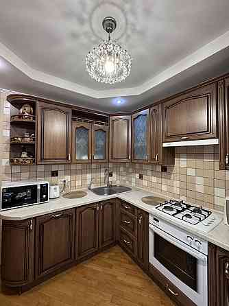 Укомплектована трикімнатна квартира в цегляному будинку!! Рівне