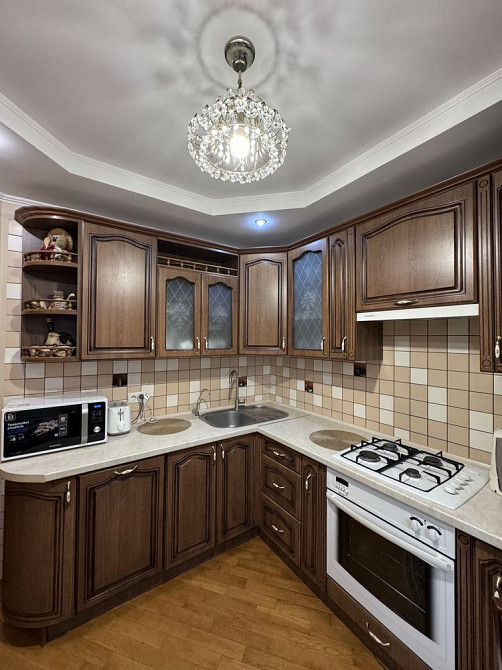 Укомплектована трикімнатна квартира в цегляному будинку!! Рівне - зображення 3