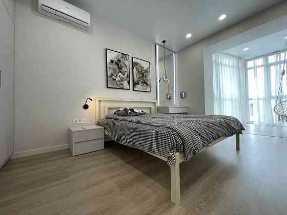 Продажа 2 комн.  квартиры в Центре на Успенской площади. Днепр