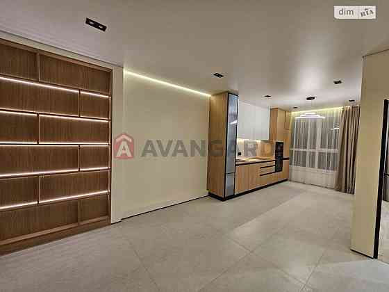 Продам гарну та простору квартиру у новому ЖК! Львов