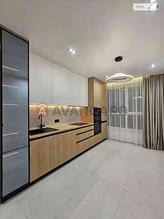 Продам гарну та простору квартиру у новому ЖК! Львов