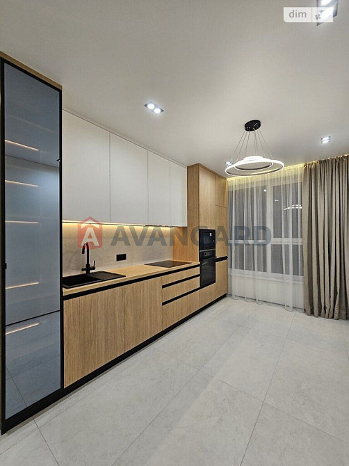 Продам гарну та простору квартиру у новому ЖК! Львов - изображение 2