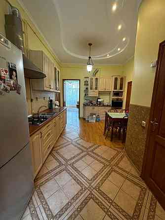 Продаж 2-х кім. квартири, Австрійський будинок, Центр, м. Дрогобич! Дрогобич