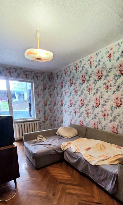 М.Левада, продам 2ух комн.кварт.,пр-т Гагарина,90, Hg11 Харьков - изображение 1