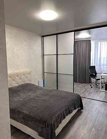 Продам двухкомнатную квартиру в ЖК на Бочарова. Одесса