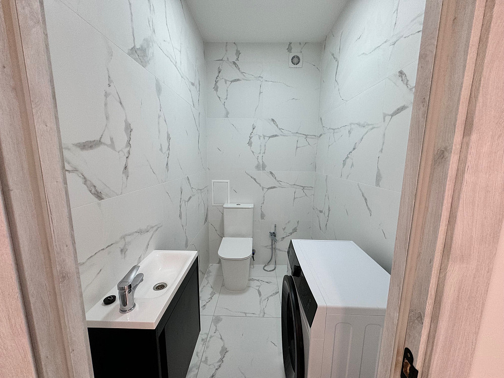 Продається 3 кімнатна квартира з ремонтом в центрі міста вул. Княгинин Ивано-Франковск - изображение 3