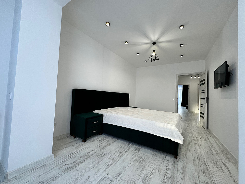 Продається 3 кімнатна квартира з ремонтом в центрі міста вул. Княгинин Ивано-Франковск - изображение 8