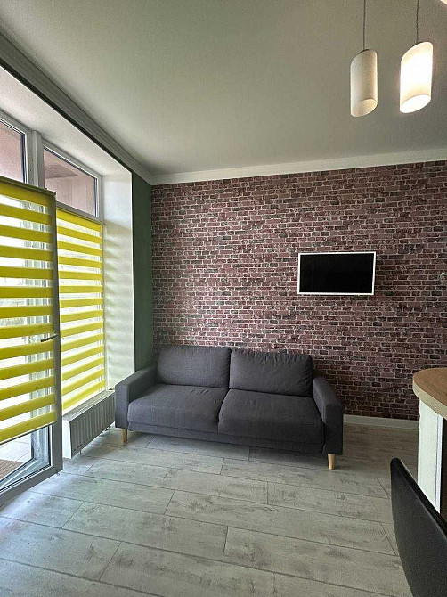 СВОЯ 1к c ТЕРРАСОЙ в Кирпичном доме в 5 минутах от моря! Ліски - зображення 5