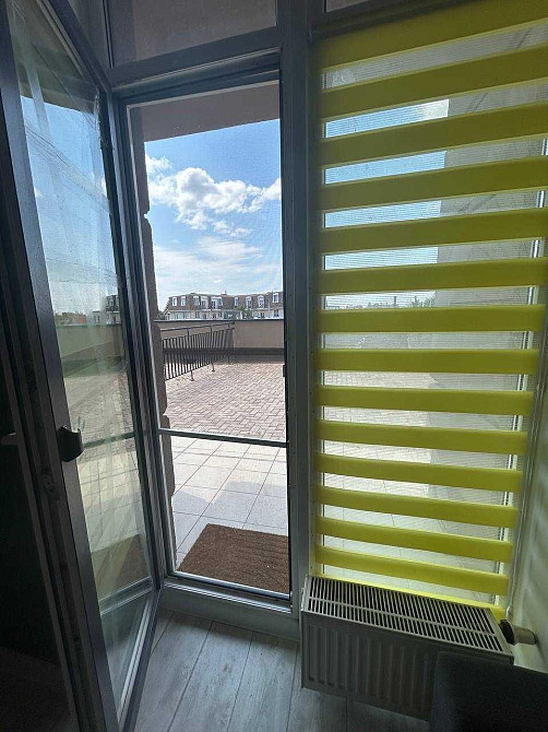 СВОЯ 1к c ТЕРРАСОЙ в Кирпичном доме в 5 минутах от моря! Ліски - зображення 2