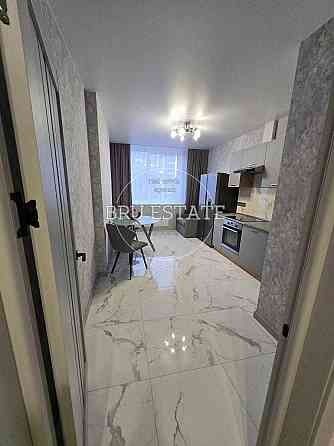 Продаж 1-к квартири ЖК Варшавський 3 вул Олександра Олеся 17 Ретровіль Киев