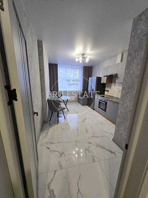 Продаж 1-к квартири ЖК Варшавський 3 вул Олександра Олеся 17 Ретровіль Киев - изображение 3