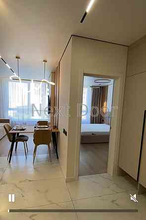 Продам чудову євродвушку. Варшавський мікрорайон. Киев