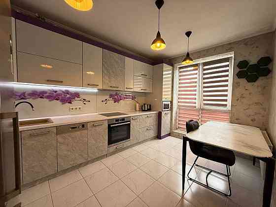 Вигідна пропозиція!Простора 3-кімнатна квартира з меблями та технікою Ивано-Франковск