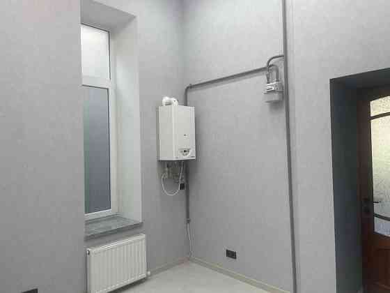 2 комн -79 метров. Новый Ремонт. 2/4 эт.  ул. Успенская -Маразлиевская Одеса