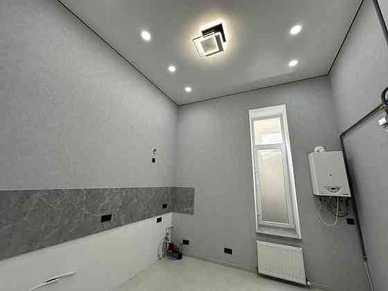 2 комн -79 метров. Новый Ремонт. 2/4 эт.  ул. Успенская -Маразлиевская Одеса