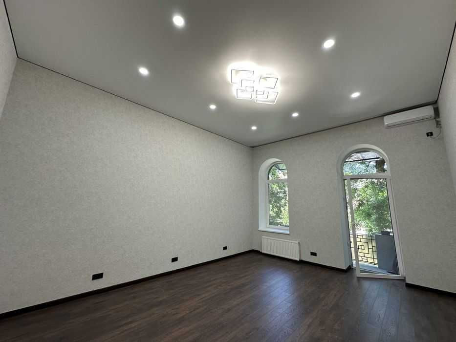 2 комн -79 метров. Новый Ремонт. 2/4 эт.  ул. Успенская -Маразлиевская Одеса - зображення 2