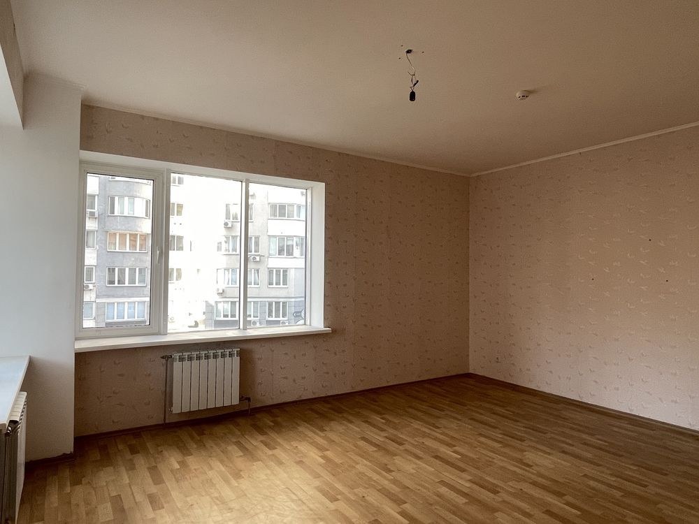 Трикімнатна квартира-  м. Позняки : цегляний будинок, низький поверх! Киев - изображение 2