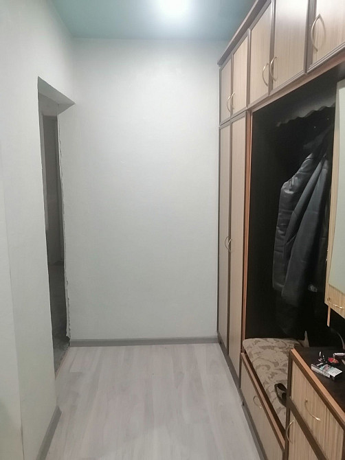 Продам 1-комнатную квартиру на первом этаже 38кв.м.квартира с ремонтом  - изображение 3