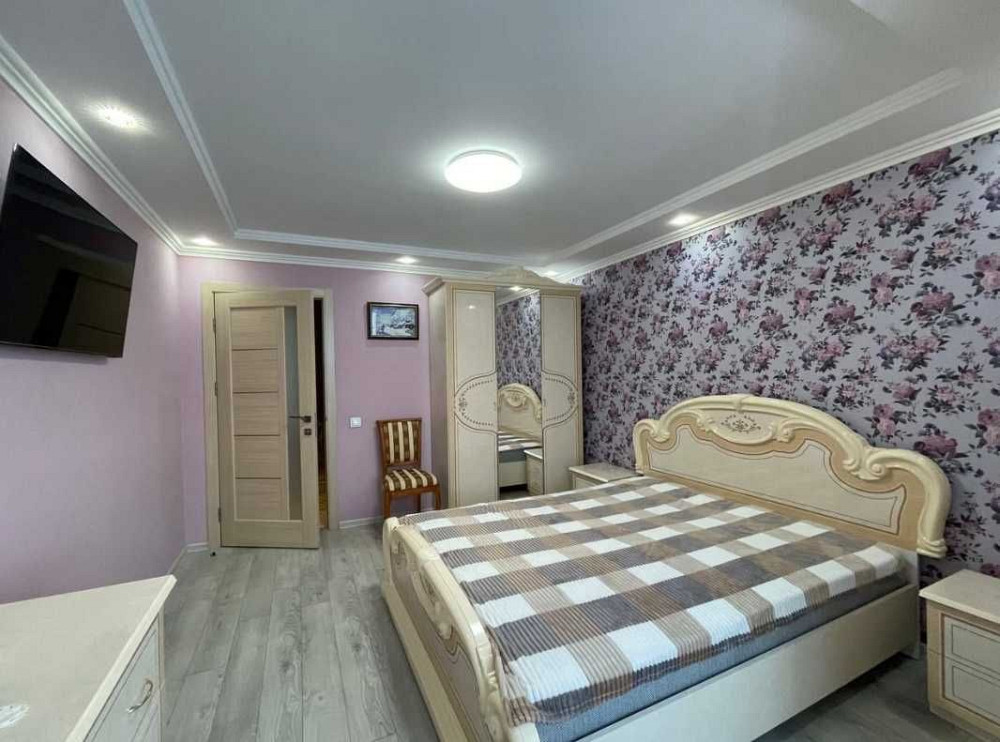 Довгострокова оренда 2к квартири Виставка Хмельницкий - изображение 1