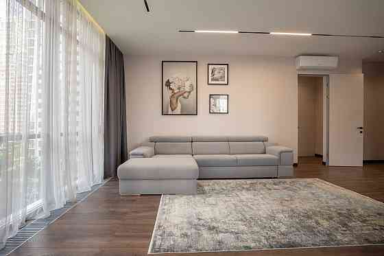 Оренда 3 кімнатної квартири з ремонтом у ЖК Новопечерські Липки Без % Киев