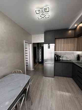 Квартира в оренду Івано-Франківськ , видова на Озеро. Ивано-Франковск