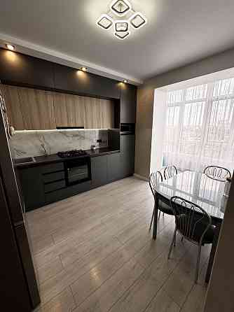 Квартира в оренду Івано-Франківськ , видова на Озеро. Ивано-Франковск