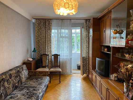 Двокімнатна, вулиця. Перемишльська 10, Виноградар Киев