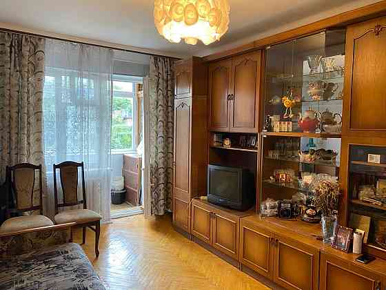 Двокімнатна, вулиця. Перемишльська 10, Виноградар Киев