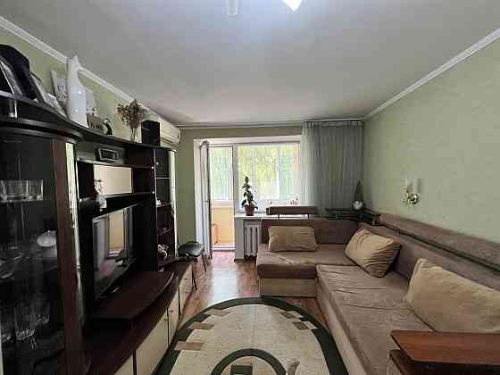 Продається 1-кімнатна квартира, в житловому стані. Черкассы
