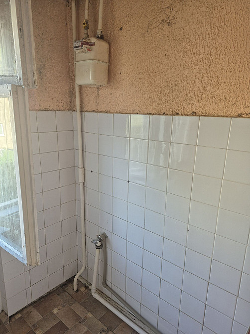 Продаж двох кімнатной квартири на набережній. Мукачево - зображення 3