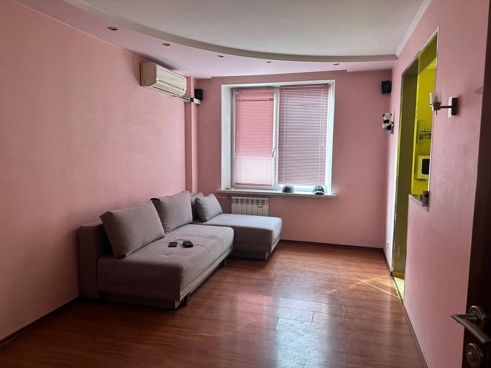 Продаж 3-х кімнатна на Рокосовського 6 Киев - изображение 2