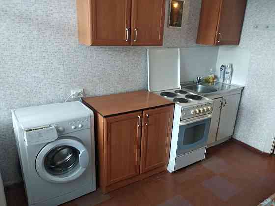 Без%. м. Лук'янівка 700 метрів. ОРЕНДА 1-ї кв. Вул. Дектярівська 12/7. Киев