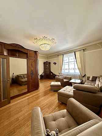 Оренда 2кім.квартири ,пл.Ринок ,центр. Львов