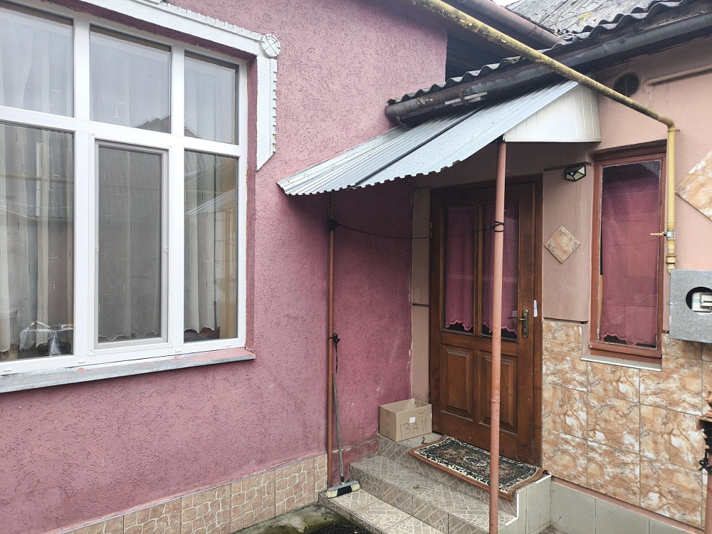 Продається 2-х кімнатна квартира в центрі м.Берегове Берегово - изображение 1