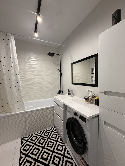 Простора 2-кімнатна квартира з якісним ремонтом у сучасному будинку! Буча - изображение 1