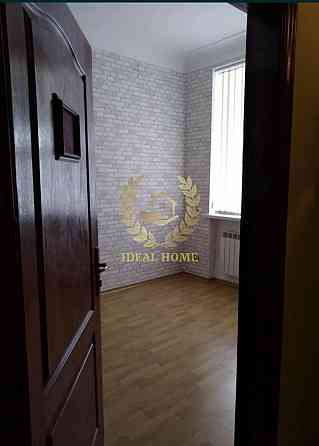 Продам чудову 2-кімнатну квартиру біля метро Тараса Шевченка Поділ. Киев