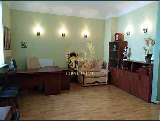 Продам чудову 2-кімнатну квартиру біля метро Тараса Шевченка Поділ. Киев