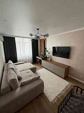 Затишна 2-к квартира ЖК Традиція Позняки Киев