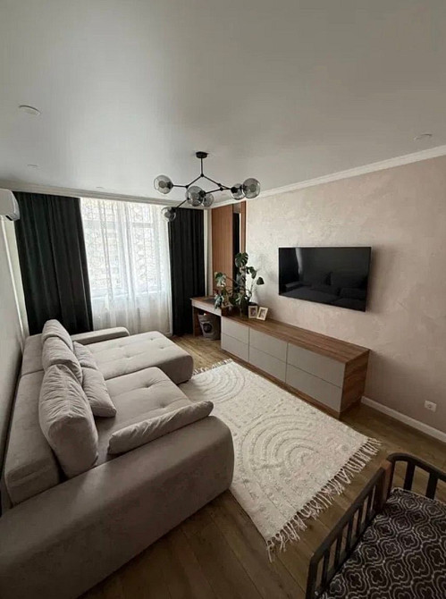 Затишна 2-к квартира ЖК Традиція Позняки Киев - изображение 1