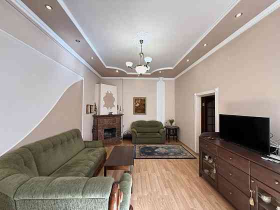 Продаж квартири біля парку Культури Львов