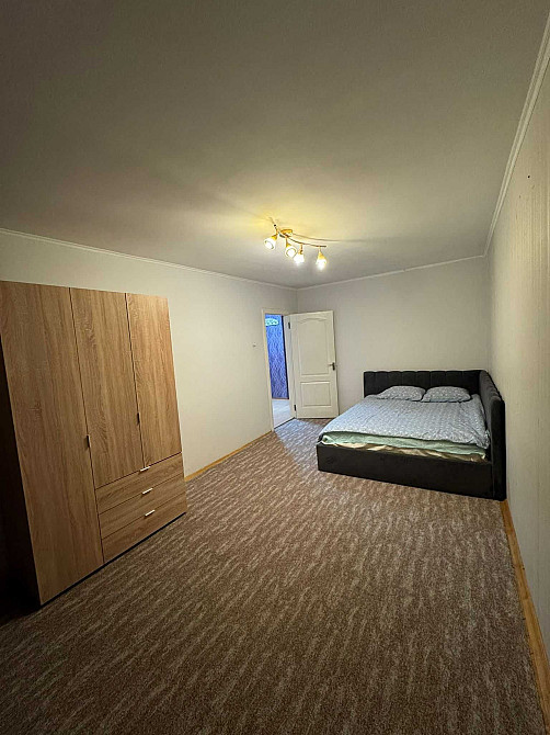 Здається в оренду  трикімнатна двостороння квартира Львов - изображение 3