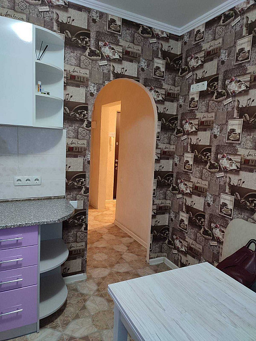 Вільна , сучасна 2 кімнатна Грущевського 17 Г Бровари - зображення 2