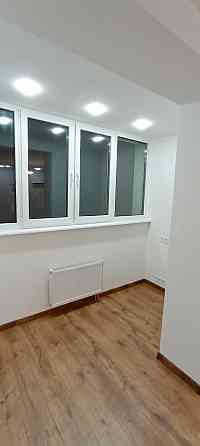 Продам 3-комнатную, недалеко от метро  Дворец спорта,  6 этаж Харьков