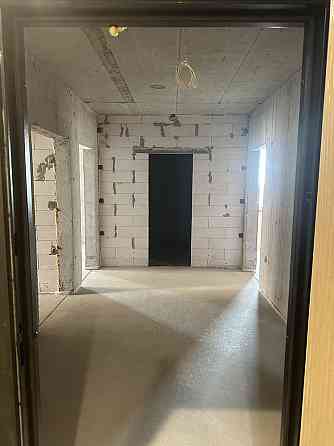 Продам просторную двухкомнатную квартируЖК Модерн 89м Одеса