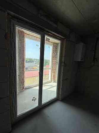 Продаж 2 кім квартири в ближньому центрі здана новобудова РОЗТЕРМІНУВА Львов