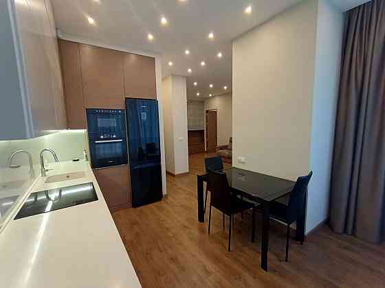 Оренда/2 к/ Сучасна квартира/ Донця 2А, 69м2/підземний паркінг-Укриття Киев