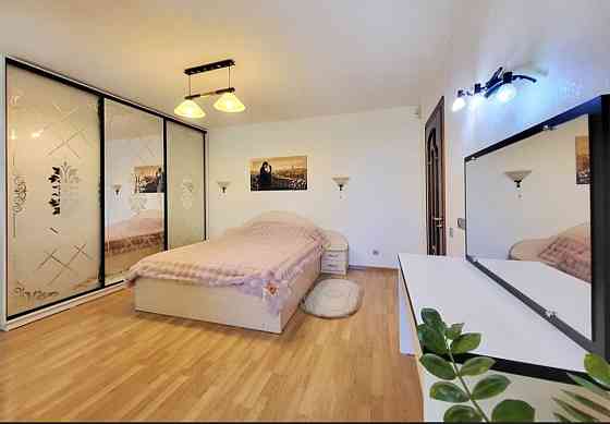 2 к квартира + кухня-вітальня Урожай Вінниця