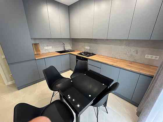 Здається 2кімн. Новобудова вул. Героїв Майдану Черновцы